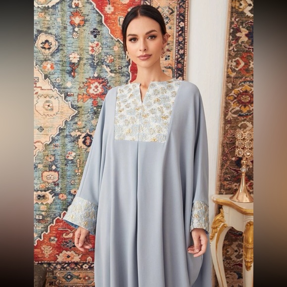 NOTCH NECK EMBROIDERY DETAIL KAFTAN - Picture 5 of 7